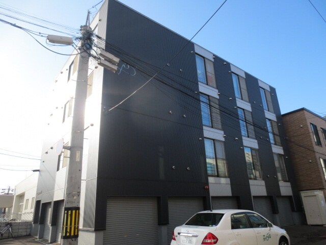 物件外観写真2　(外観写真)