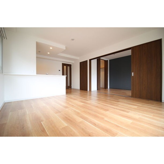 物件内観写真6　(居室)