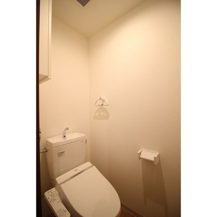 物件内観写真13　(トイレ)