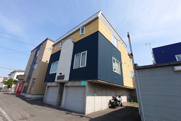 物件外観写真1　(外観写真)