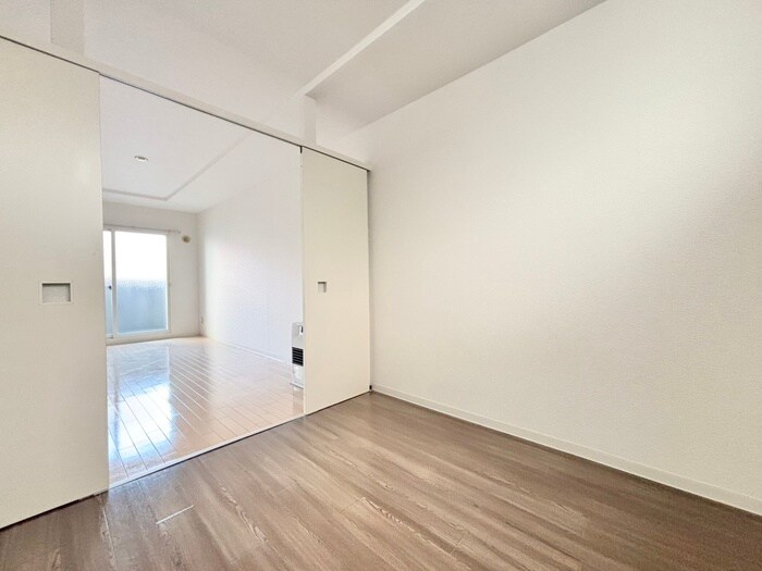 物件内観写真11　(居室)