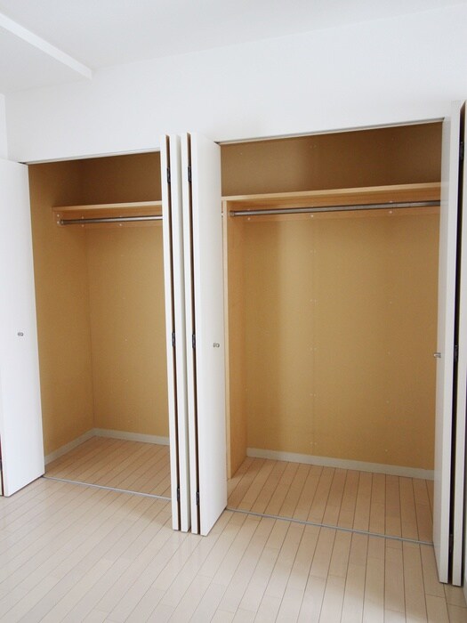 物件内観写真11　(収納)