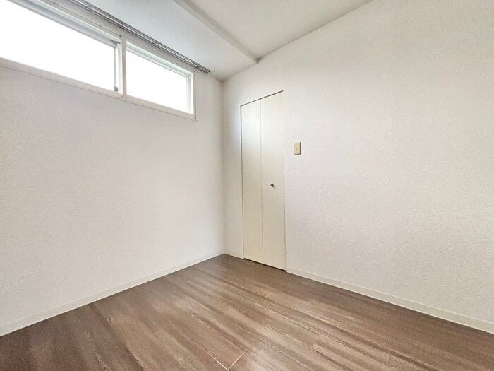 物件内観写真13　(居室)