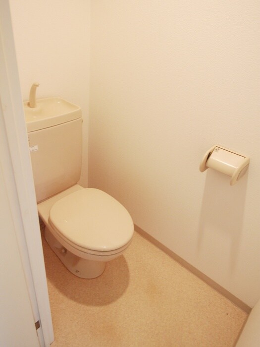 物件内観写真15　(トイレ)