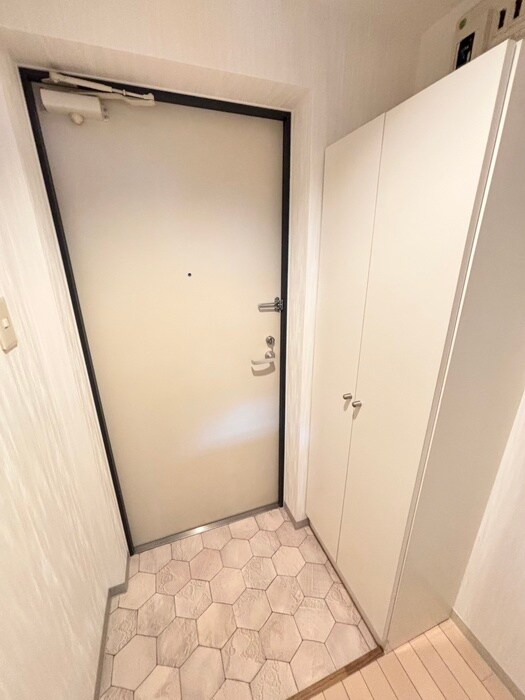 物件内観写真17　(玄関)