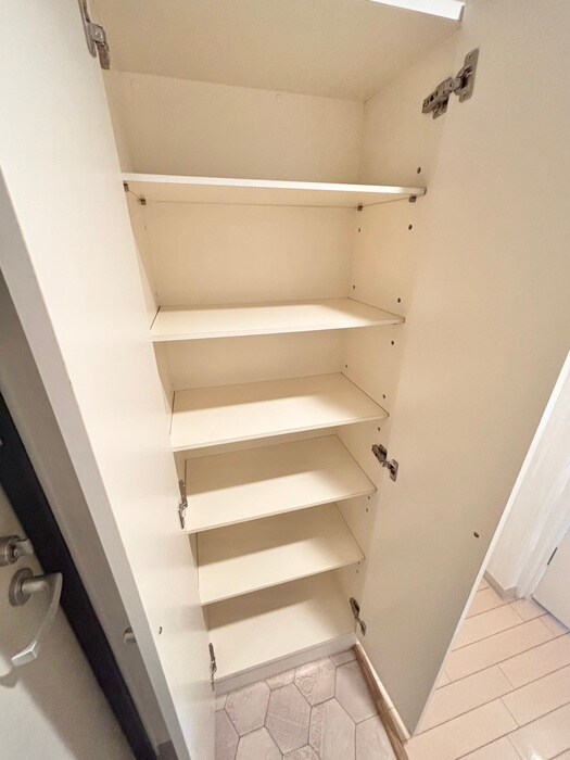 物件内観写真18　(靴箱)