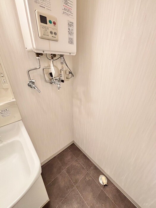 物件内観写真21　(洗濯機置場)