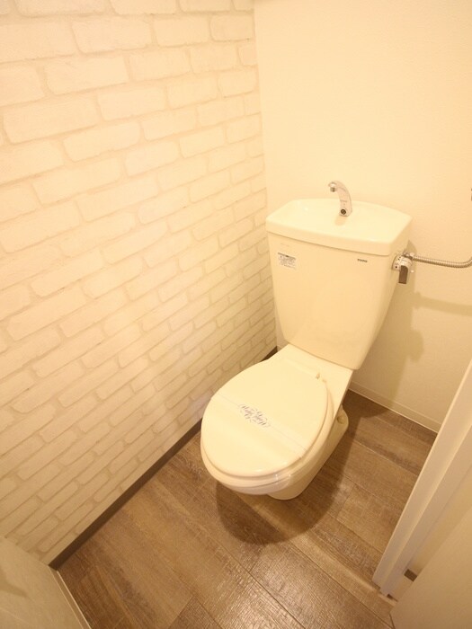 物件内観写真15　(トイレ)