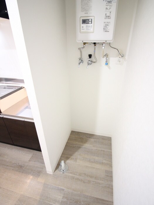 物件内観写真18　(洗濯機置場)