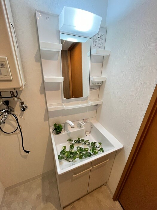 物件内観写真13　(洗面)