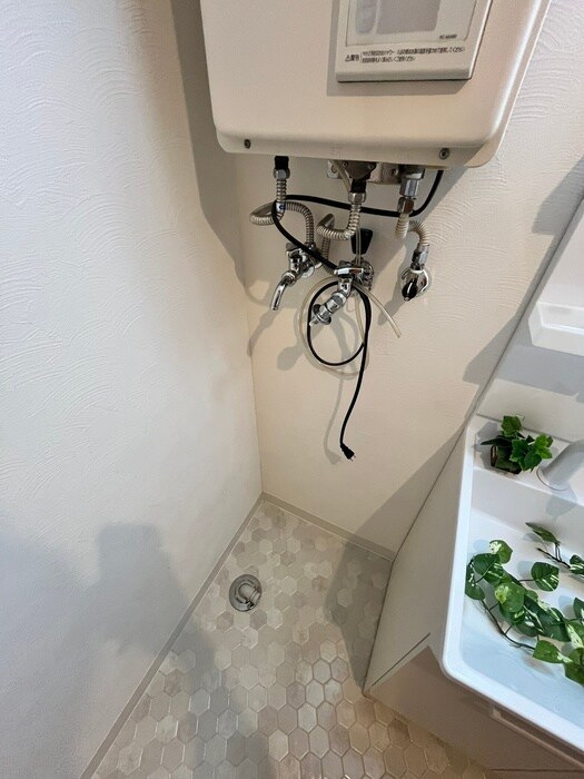 物件内観写真18　(洗濯機置場)