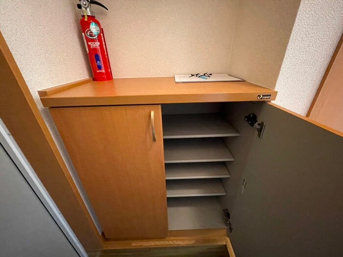 物件内観写真17　(靴箱)