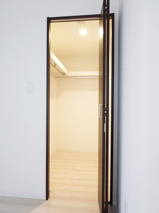 物件内観写真11　(収納)