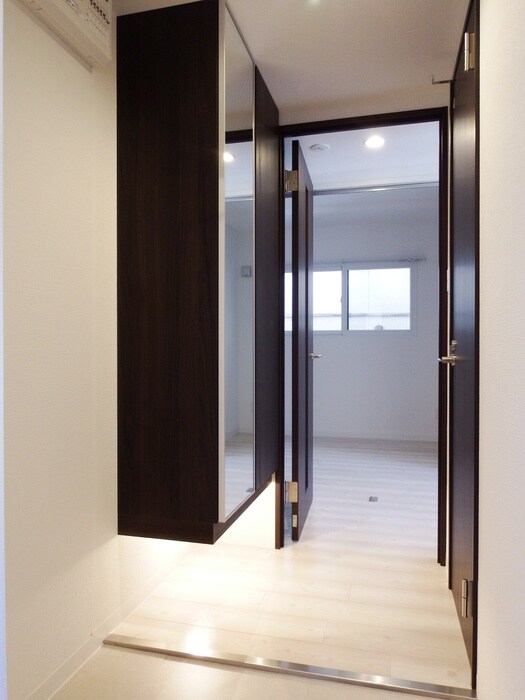 物件内観写真18　(廊下)