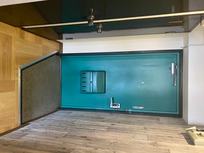 物件内観写真18　(玄関)