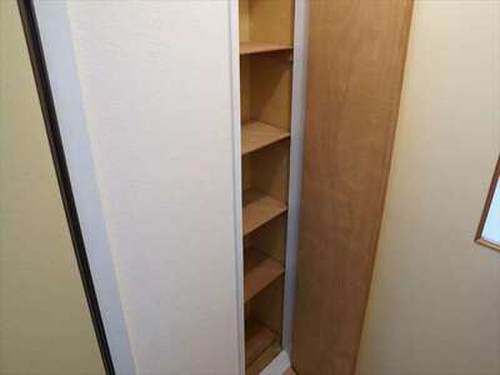 物件内観写真17　(靴箱)