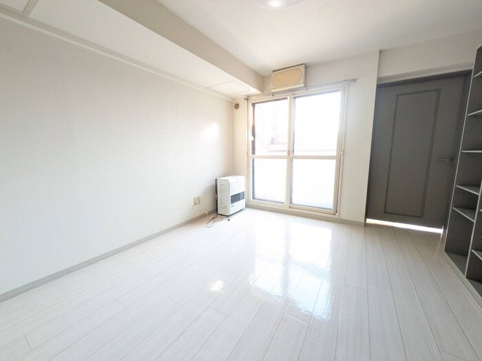 物件内観写真10　(居室)