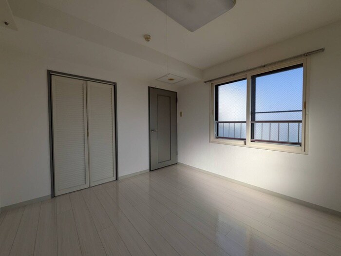 物件内観写真11　(居室)