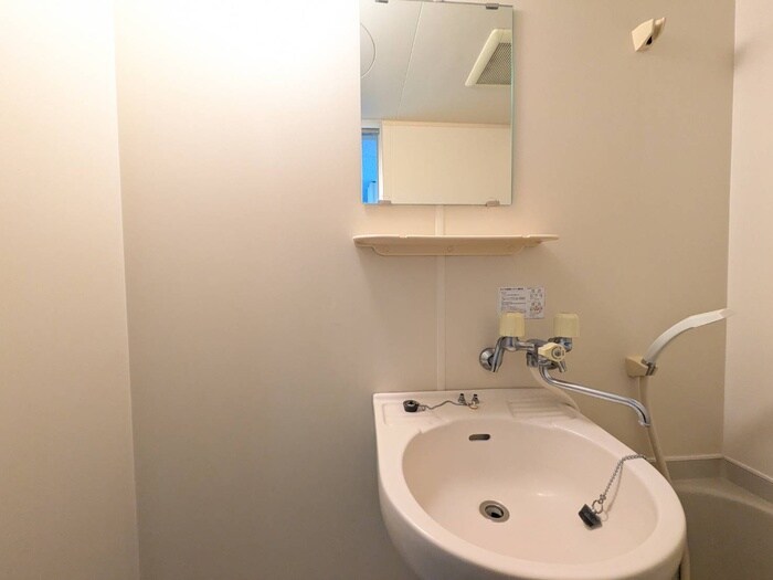 物件内観写真16　(洗面)