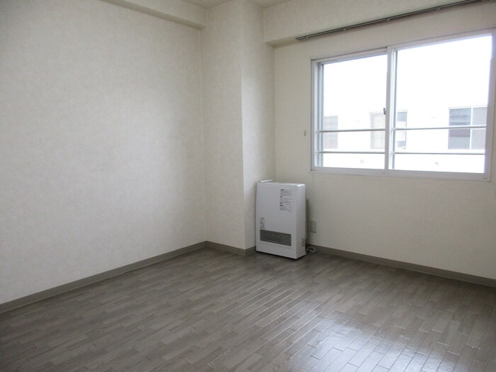 物件内観写真13　(居室)