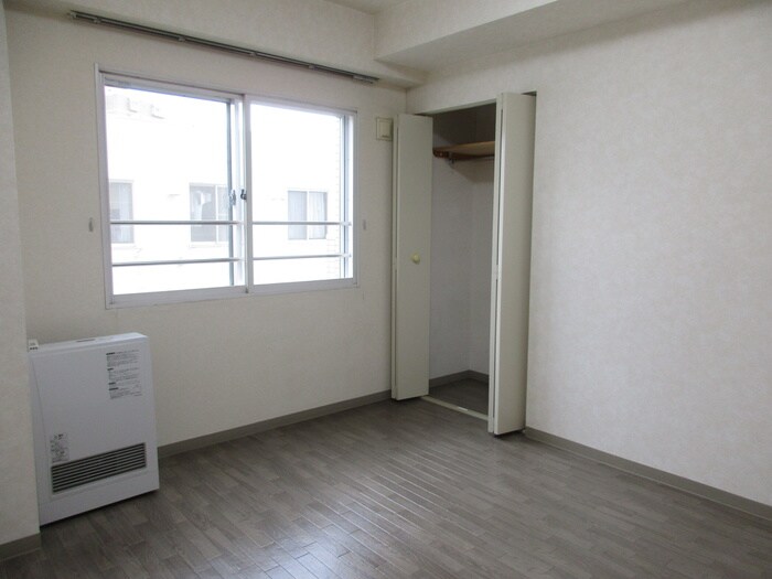 物件内観写真14　(収納)