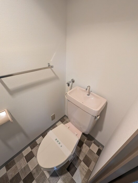 物件内観写真17　(トイレ)