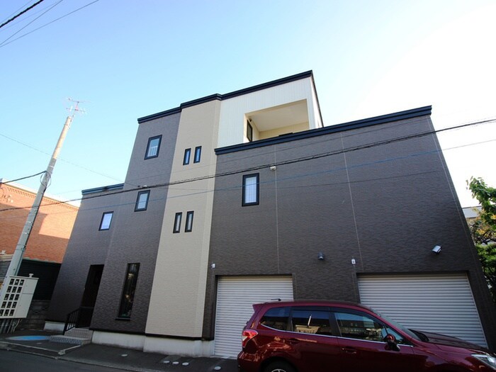 物件外観写真1　(外観写真)