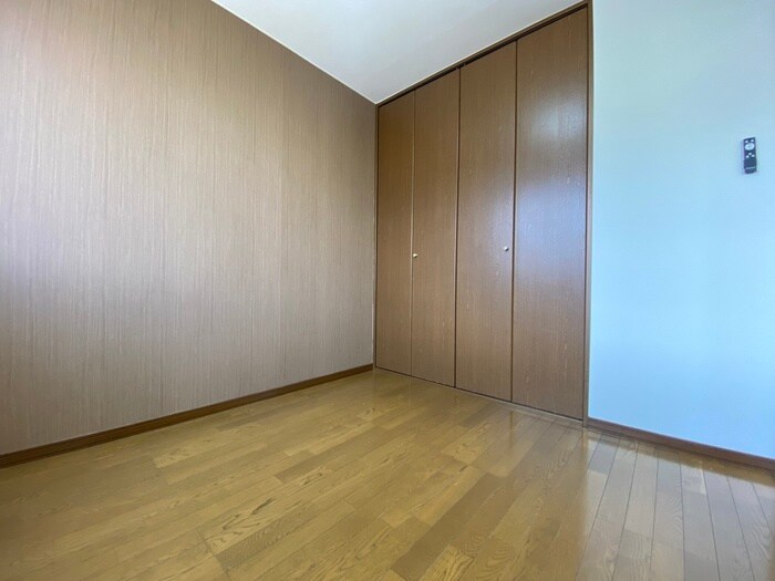 物件内観写真11　(居室)