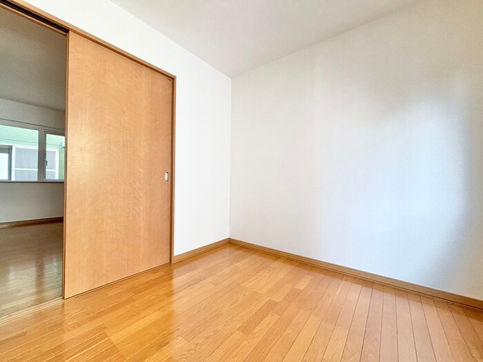 物件内観写真13　(居室)