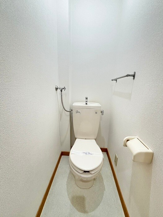 物件内観写真16　(トイレ)