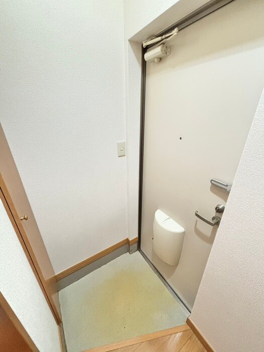 物件内観写真20　(玄関)
