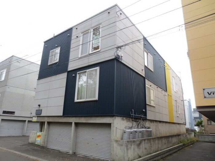 物件外観写真2　(外観写真)