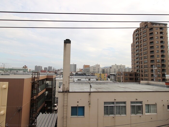 物件内観写真22　(室内からの展望)