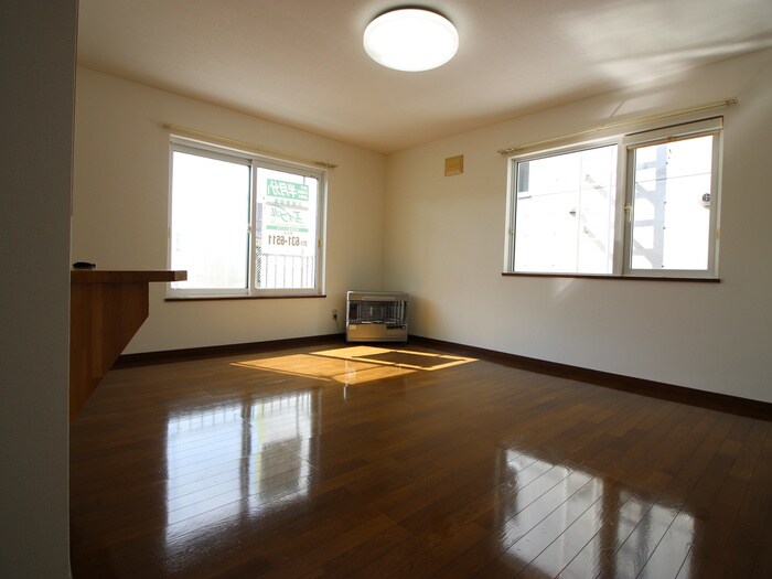 物件内観写真8　(居室)