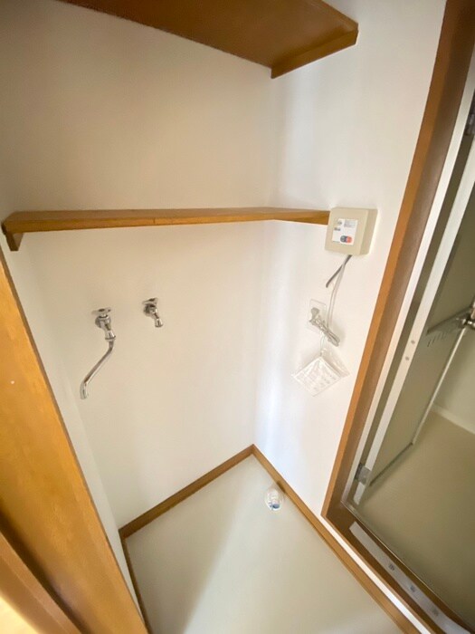 物件内観写真21　(洗濯機置場)