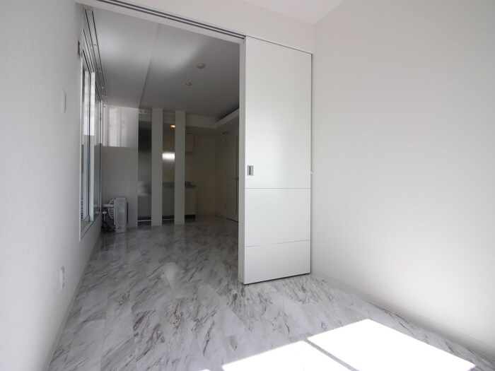 物件内観写真12　(居室)