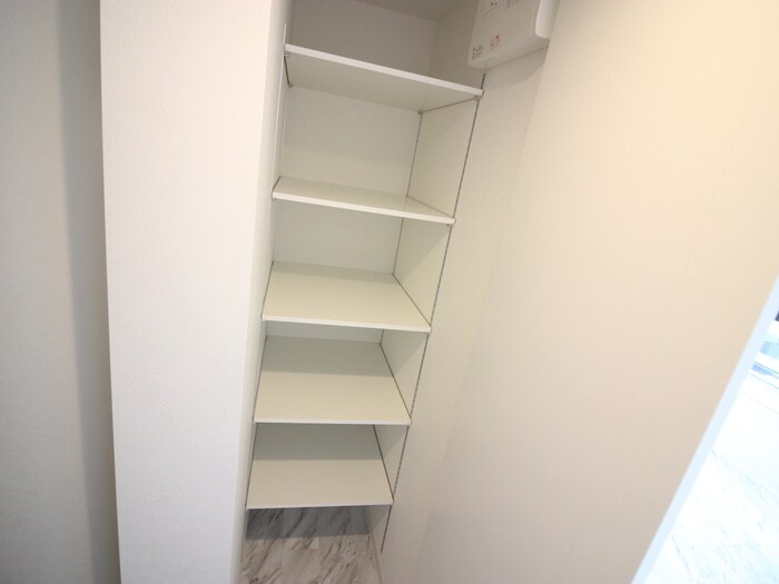 物件内観写真18　(靴箱)