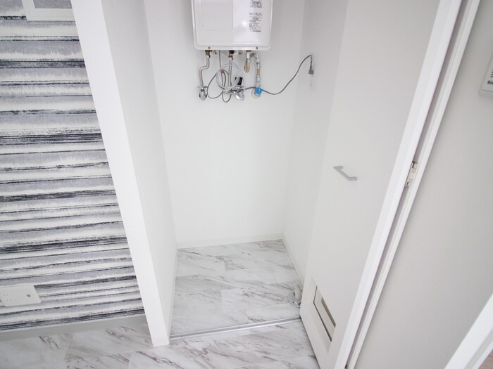 物件内観写真22　(洗濯機置場)