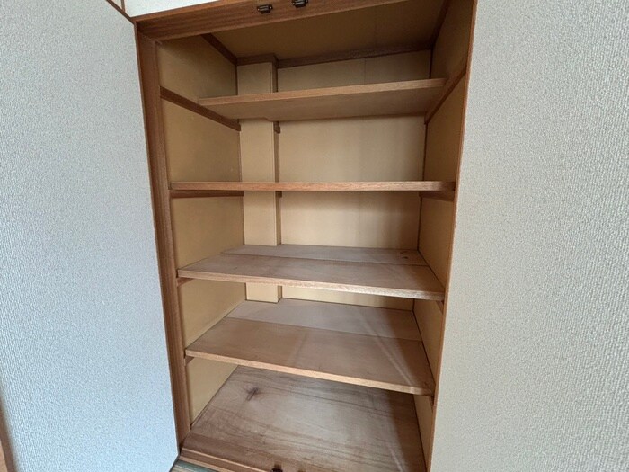 物件内観写真13　(収納)