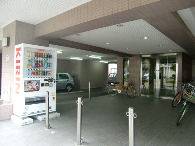 物件外観写真4　(駐車場)