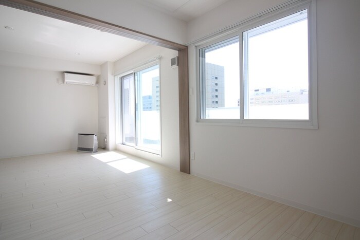 物件内観写真10　(居室)