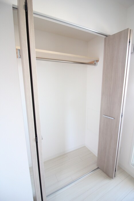 物件内観写真12　(収納)