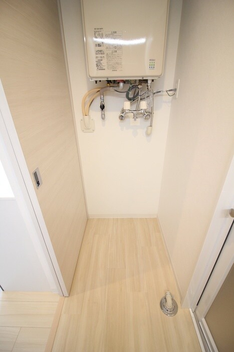 物件内観写真15　(洗濯機置場)