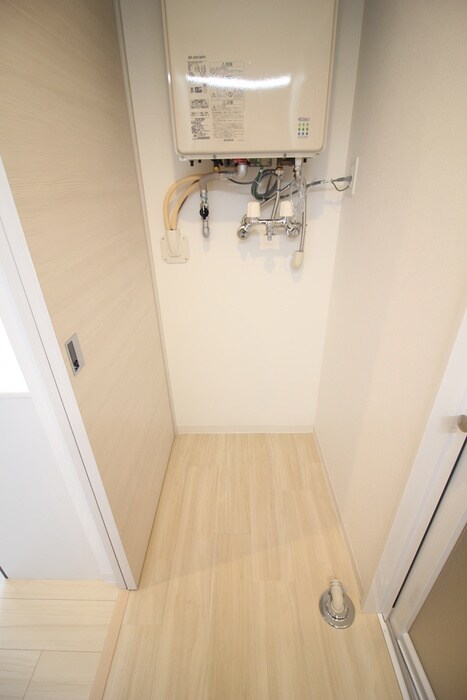 物件内観写真15　(洗濯機置場)