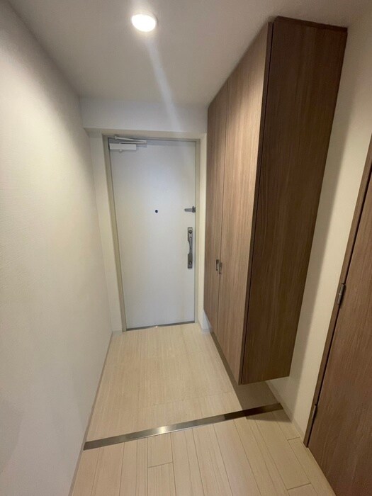 物件内観写真16　(玄関)