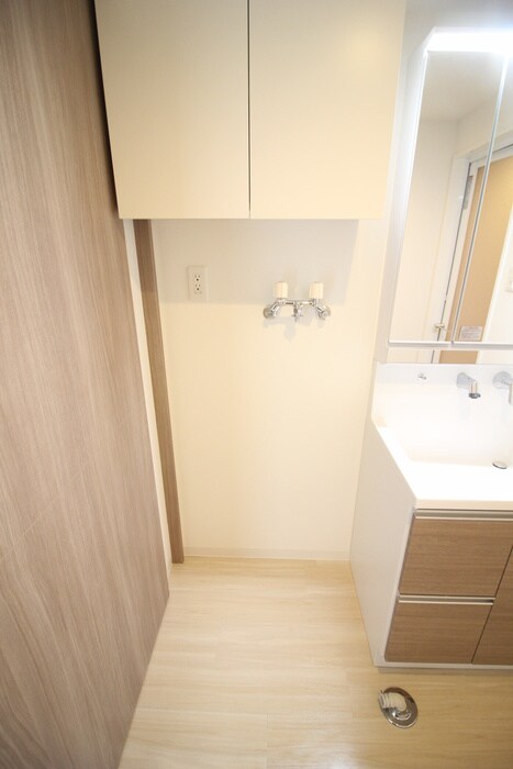 物件内観写真16　(洗濯機置場)