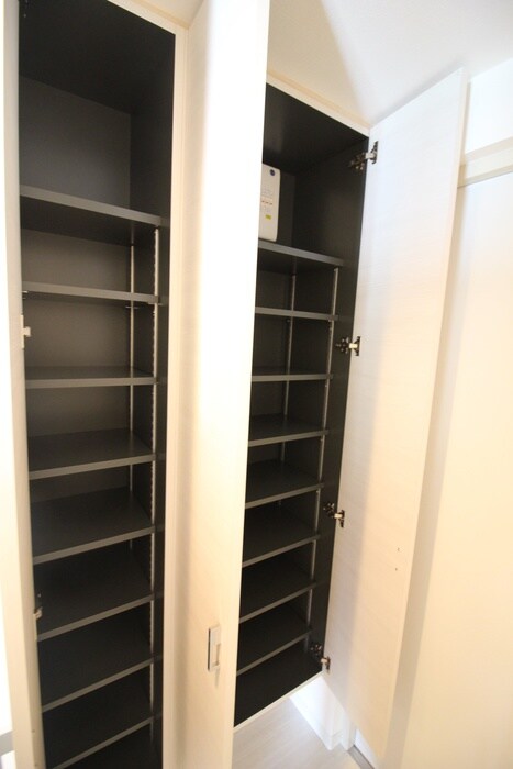 物件内観写真19　(靴箱)