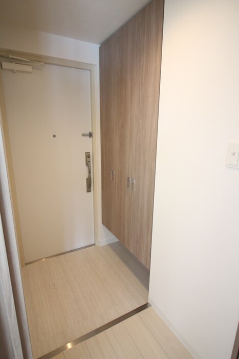 物件内観写真19　(玄関)