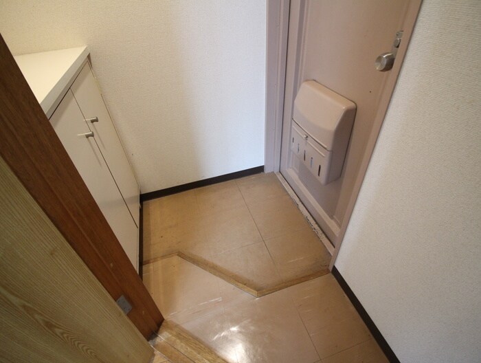 物件内観写真22　(玄関)