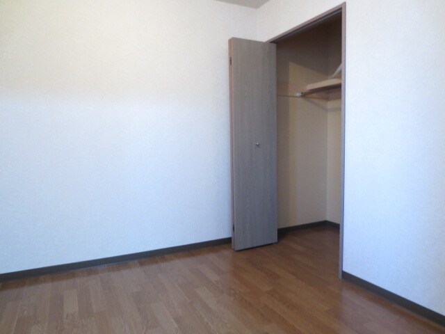 物件内観写真11　(収納)